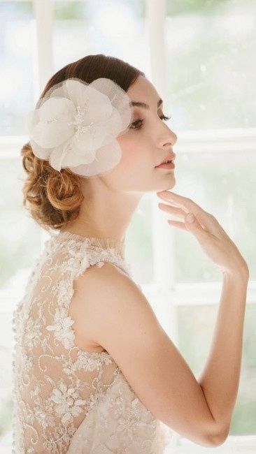 Acconciatura sposa fiori