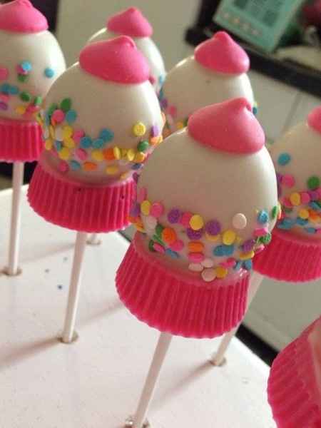 4 cake pops