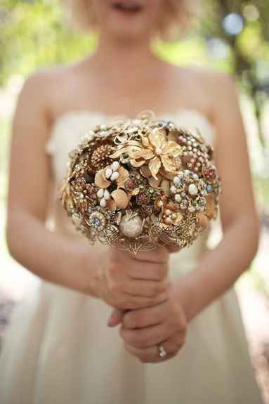 Bouquet gioiello sposa moderna