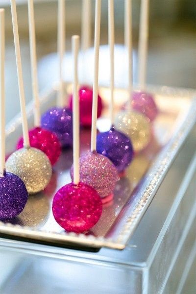 5 cake pops
