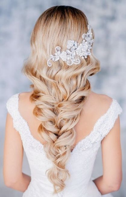 acconciatura sposa stile Rapunzel