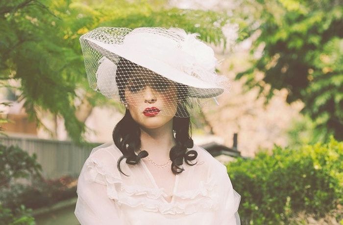 2. Cappello con veletta