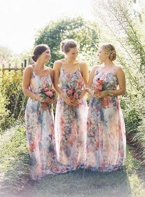 3 Abiti damigelle a fantasia floreale
