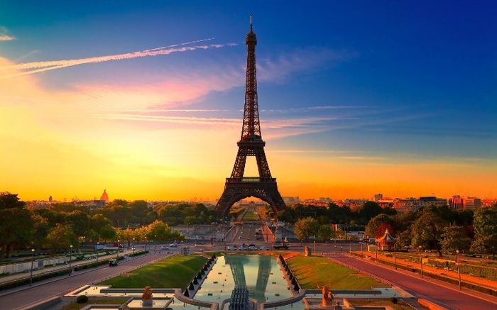 Luna di miele a Parigi