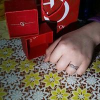 E ora mostraci una foto del tuo anello di fidanzamento! - 1