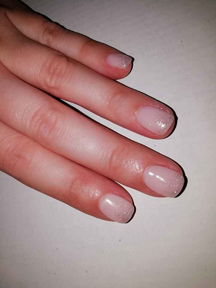 Ultimo bacio da fidanzata.. e unghie. - 48 ore - 3