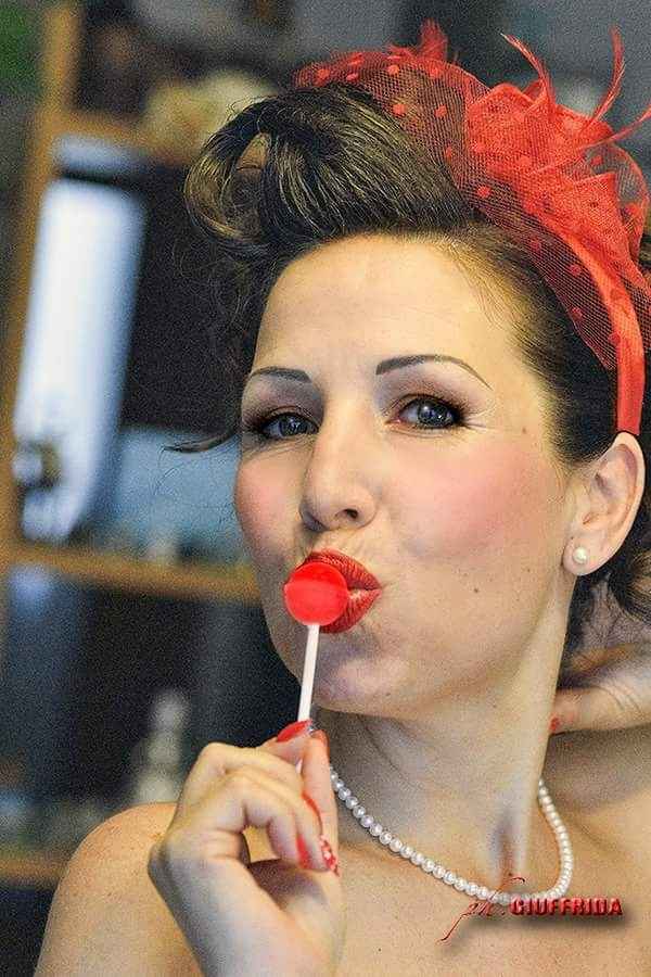 Unghie rosse per le mie nozze!? - 1