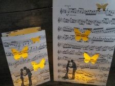 Decorazioni con: spartiti  musicali. - 8