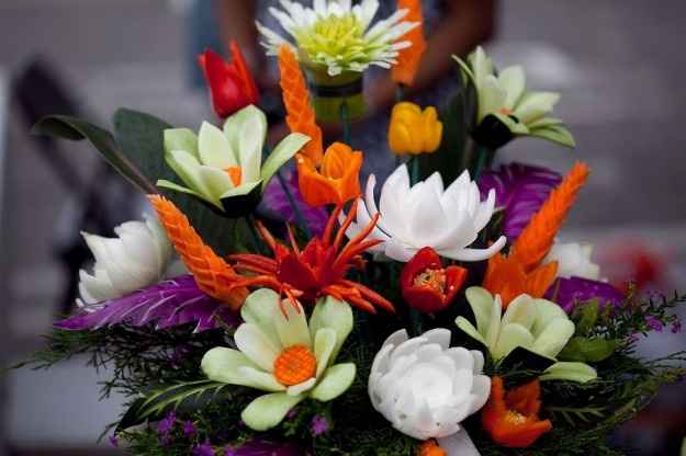 Allestimenti floreali con frutta e verdura - 12