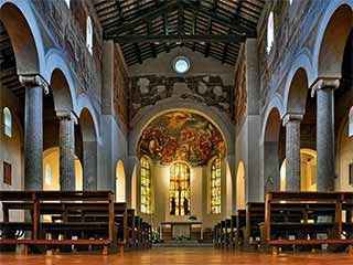 Chiesa vicino al lago di martignano, semplice e con un parroco liberale... - 2