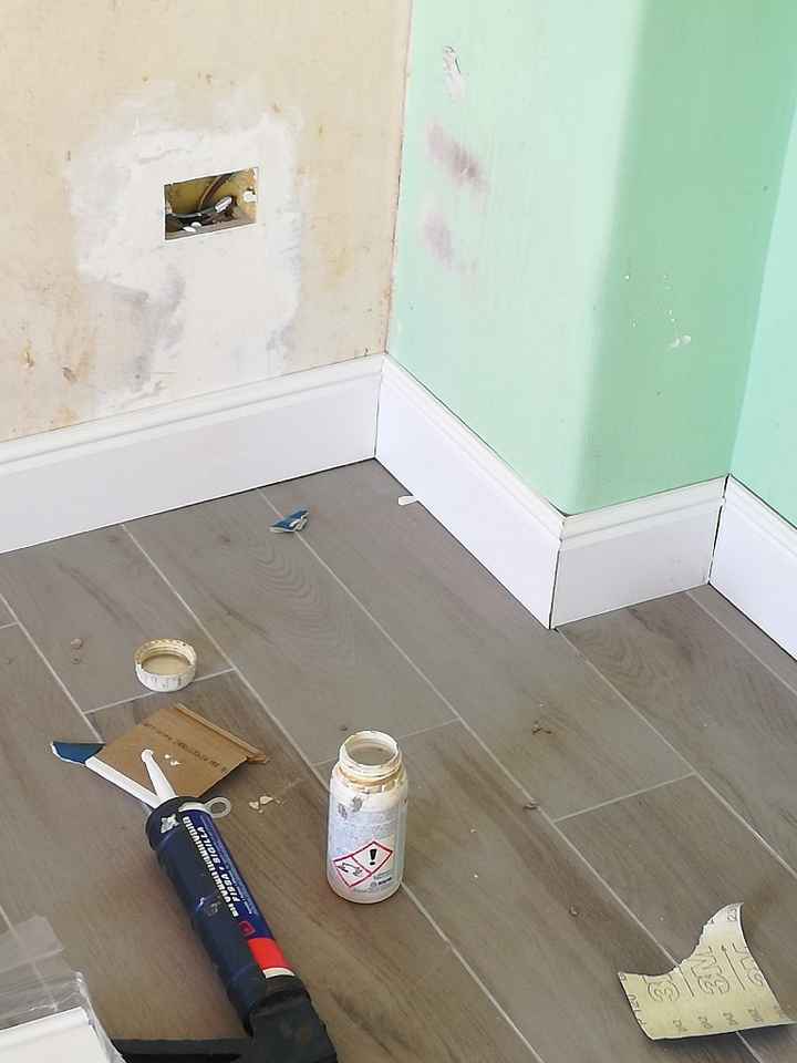  Battiscopa bianco - 1