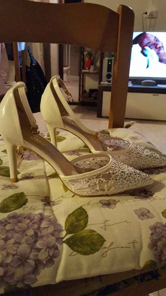 Finalmente.... forse ... le scarpe !! - 1