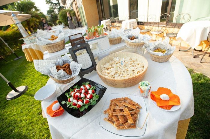 cibo su isole in giardino