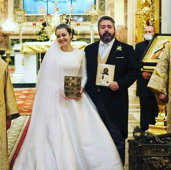 L'italiana Rebecca Bettarini sposa l'erede dell'ultimo zar di Russia - 6