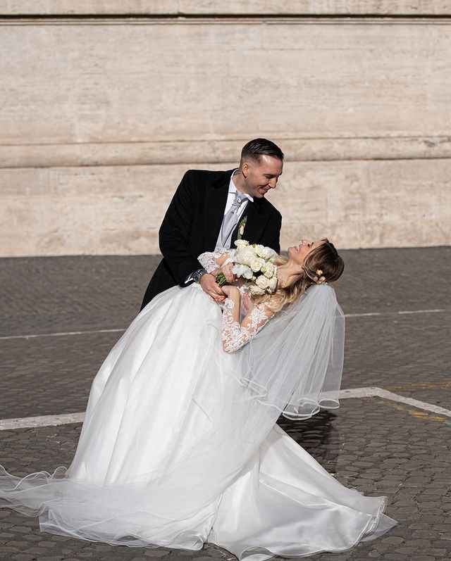 Briga e Arianna Montefiori hanno detto sì: ecco le foto più belle del loro matrimonio - 3