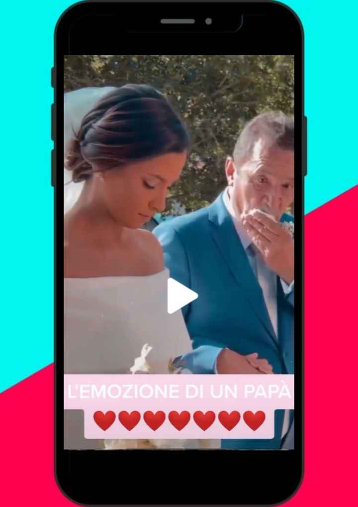 Lei si sposa e suo papà non riesce a trattenere le lacrime: guarda il video ▶️ - 1