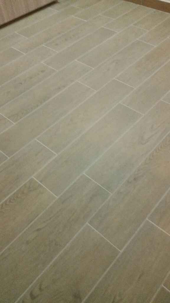 Pavimento parquet /gres effetto legno - 1