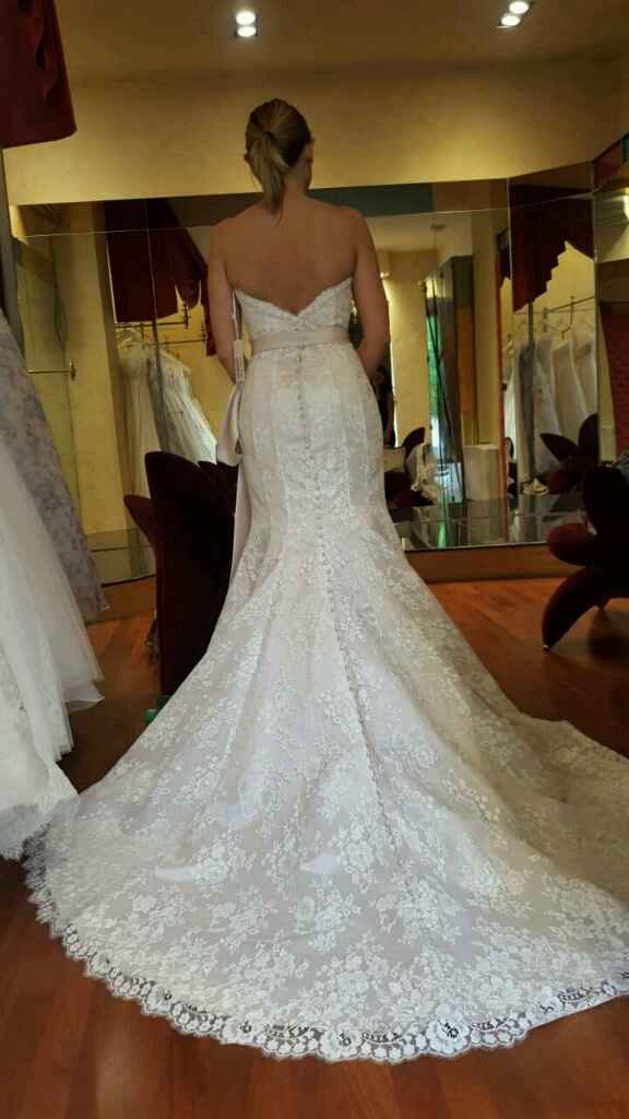 Mi fate vedere i vostri abiti? - 1