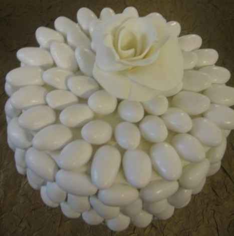 torta confetti bianca