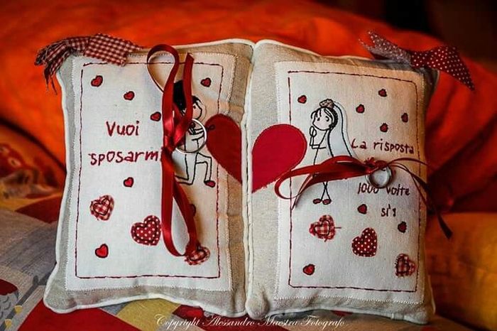 Come sarà il vs cuscino per le fedi? - 1