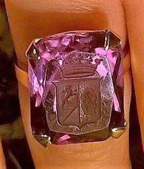 Fede e vari anelli. Curiosità. - 1