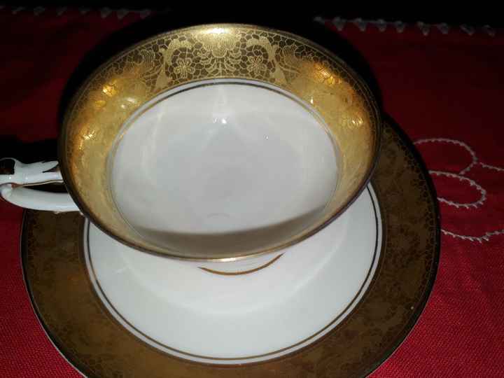 Bere il caffè nell'oro zecchino. - 1