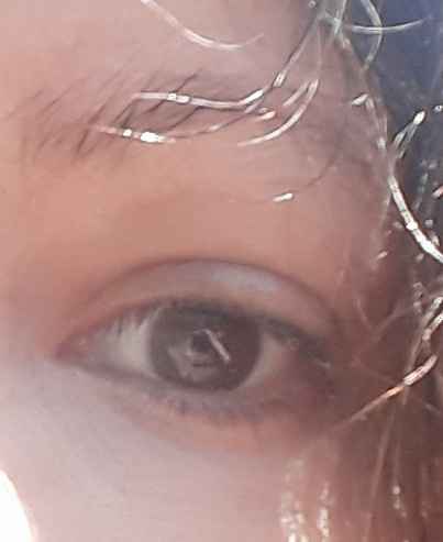 Olio di ricino e glicerina per un mese e ho di nuovo quasi tutte le mie sopracciglia! - 3