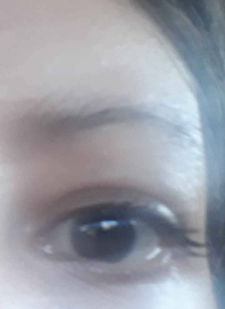 Olio di ricino e glicerina per un mese e ho di nuovo quasi tutte le mie sopracciglia! - 4