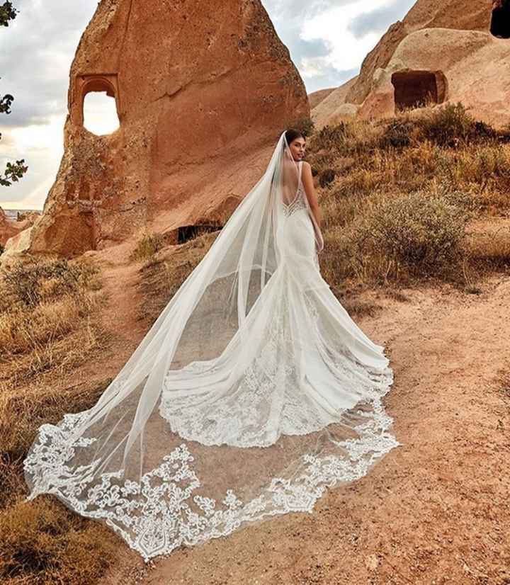 Acconciatura raccolta o sciolta? Sto impazzendo 🤯 - 1