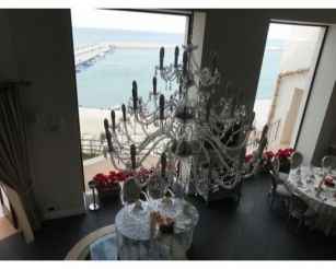 sala interna vista mare