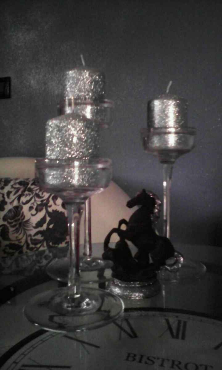 candelieri e cavallo di pietra lavica nero