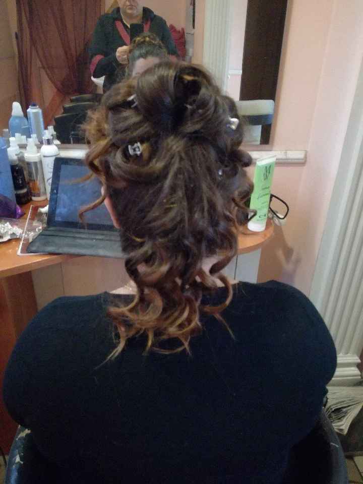 Urge consiglio cosa ne pensate di questa acconciatura da sposa? - 2