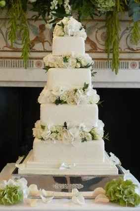 flower wedding cake