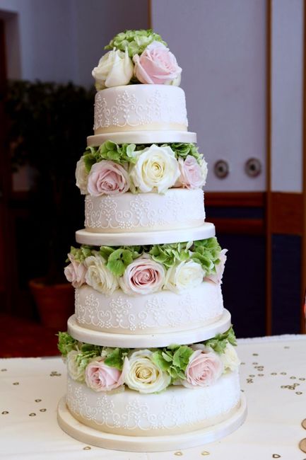 flower wedding cake