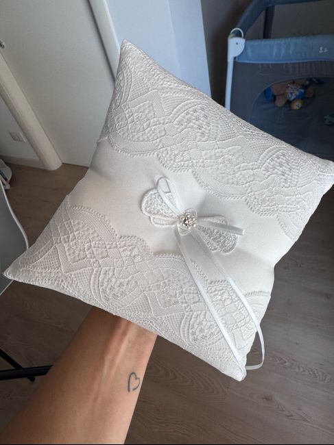 Sondaggio costo del cuscino portafedi - 1