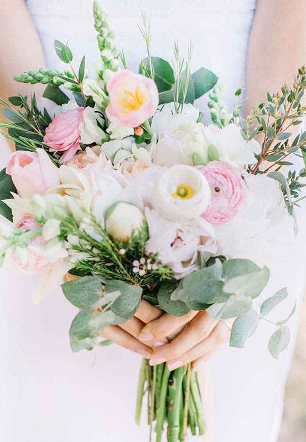 Scelta tra fiori finti e veri? - Organizzazione matrimonio - Forum  Matrimonio.com