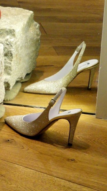 Scarpe sposa....bianche o colorate? mi fate vedere le vostre? - 1