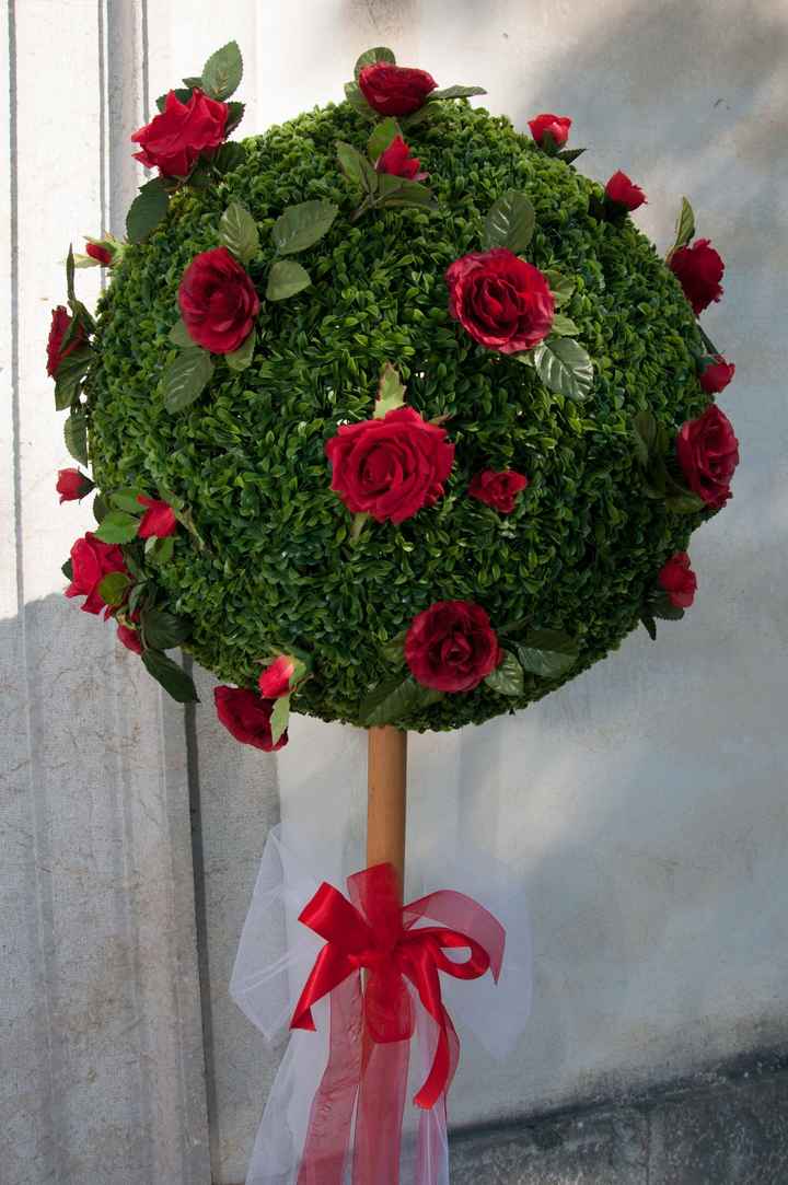 Addobbi esterno chiesa "fatti in casa" 