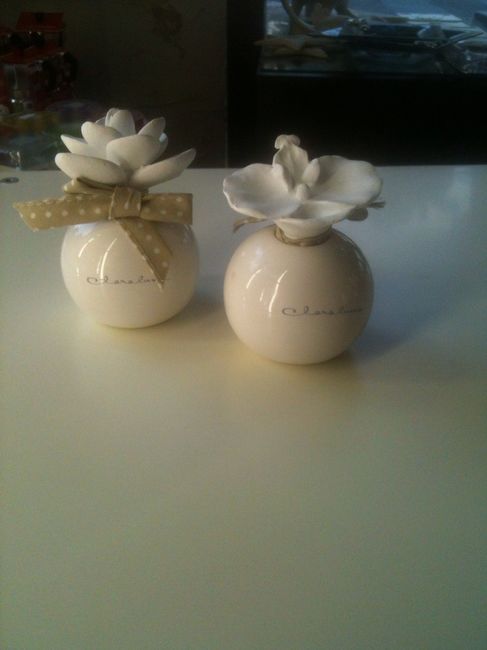 Quali bomboniere mi consigliate tra queste 2 - 2