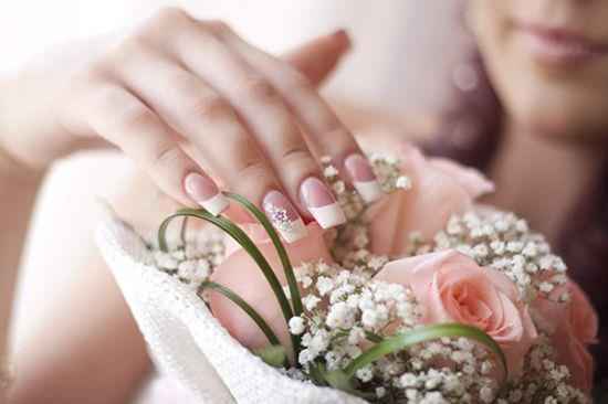 nails