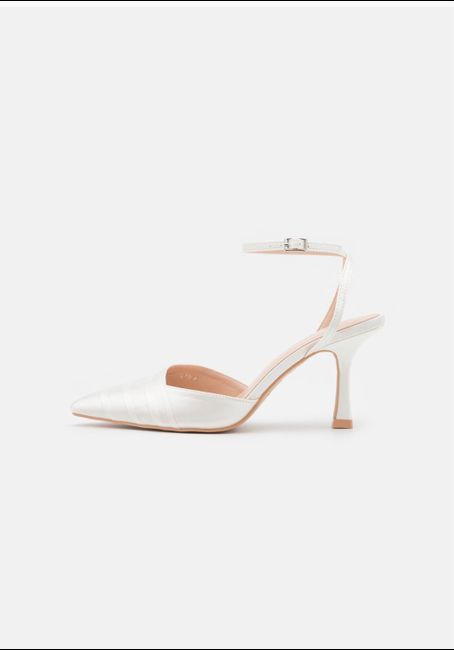 Avete già scelto le scarpe? 15