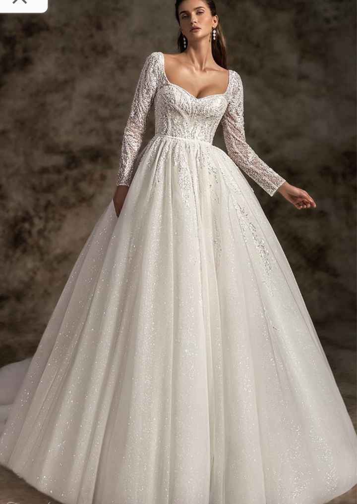 Conoscete questi Abiti?quale preferite?? - 1