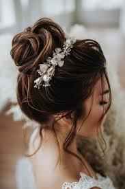 Chi ha scelto uno chignon alto? - 3