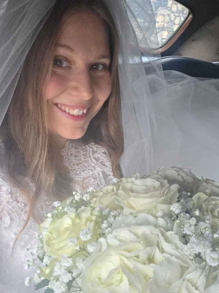 Vestito, scarpe, bouquet e molto altro - 3