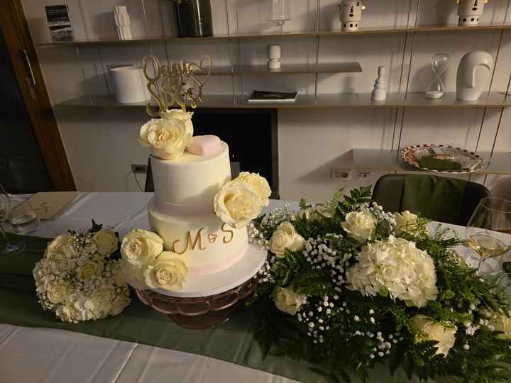 Vestito, scarpe, bouquet e molto altro - 4