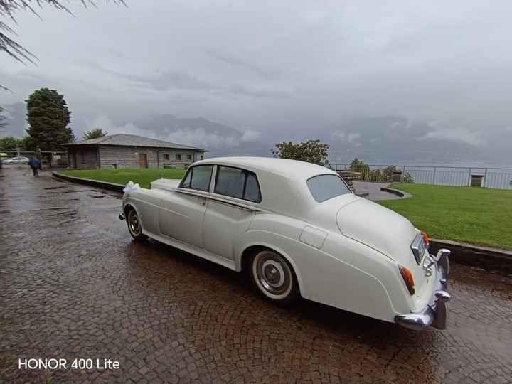 Vestito, scarpe, bouquet e molto altro - 9