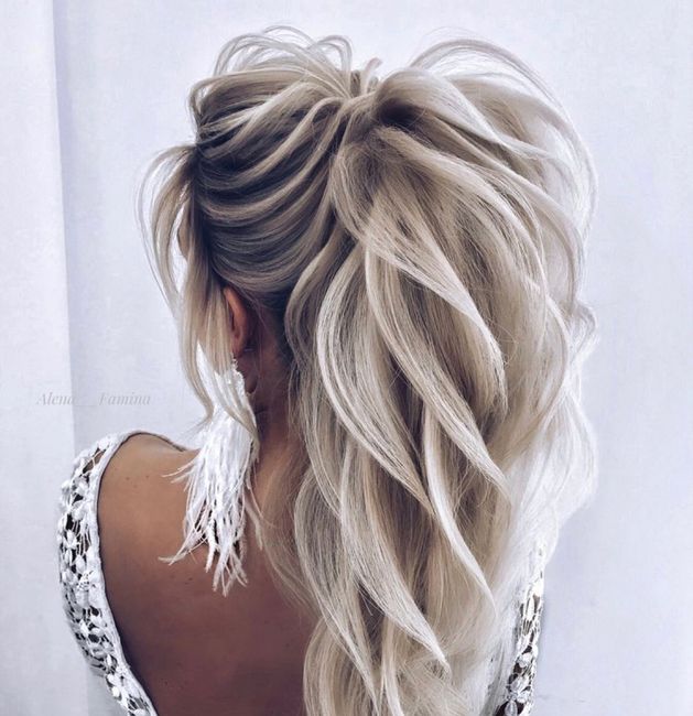 Pettinature alte per capelli lunghi 💆🏼‍♀️ - 7