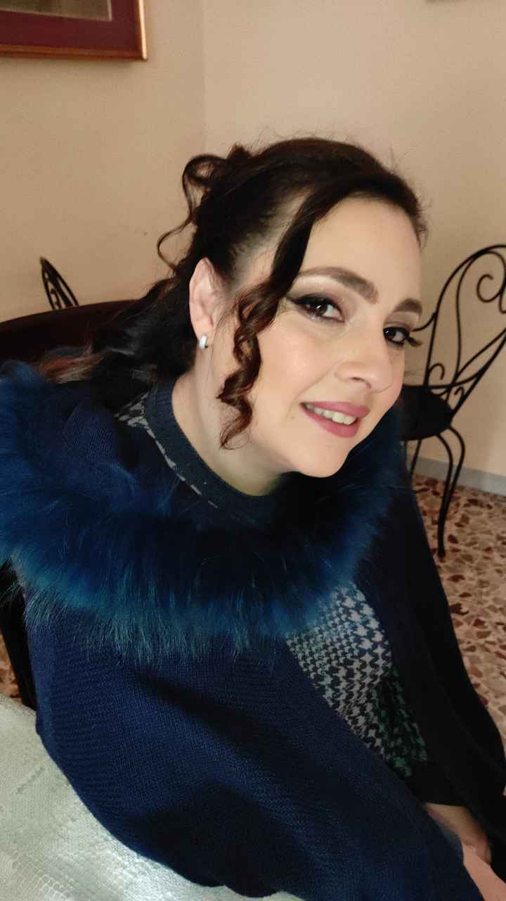 E infine io...Si è svolto tutto in semplicità e in casa solo con i genitori e i testimoni.... è stat