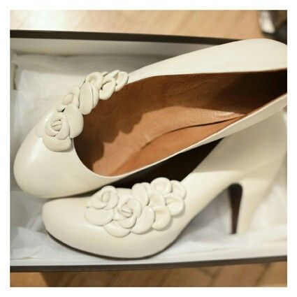 Sapete la marca di queste scarpe? - 2