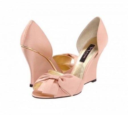 Scarpe cipria con zeppa